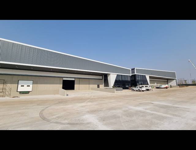 3,095M² WAREHOUSE TO LET IN GLEN MARAIS